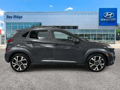 Used 2023 Hyundai Kona Limited AWD/4WD image 2