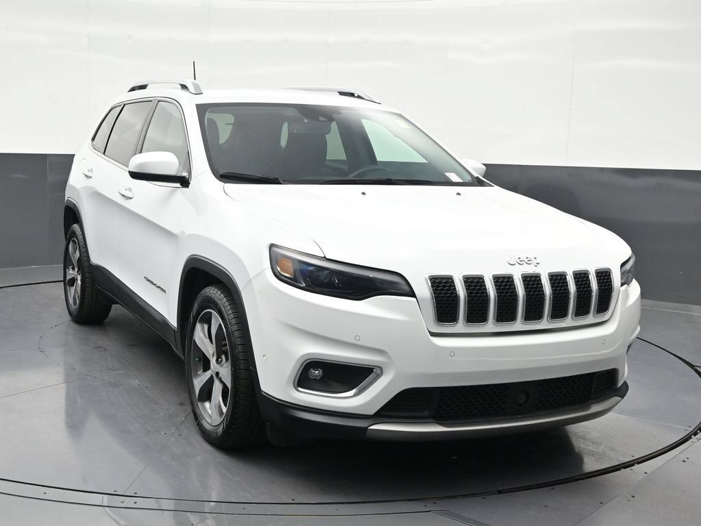 Used 2019 Jeep Cherokee Limited w/ Luxury Group FWD image 8