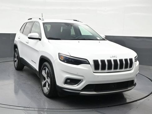 Used 2019 Jeep Cherokee Limited w/ Luxury Group FWD image 8