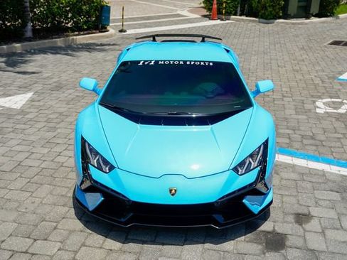 Used 2024 Lamborghini Huracan Tecnica RWD image 5