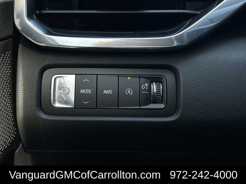 New 2026 GMC Acadia Denali Ultimate w/ LPO, Floor Liner Package AWD/4WD image 18