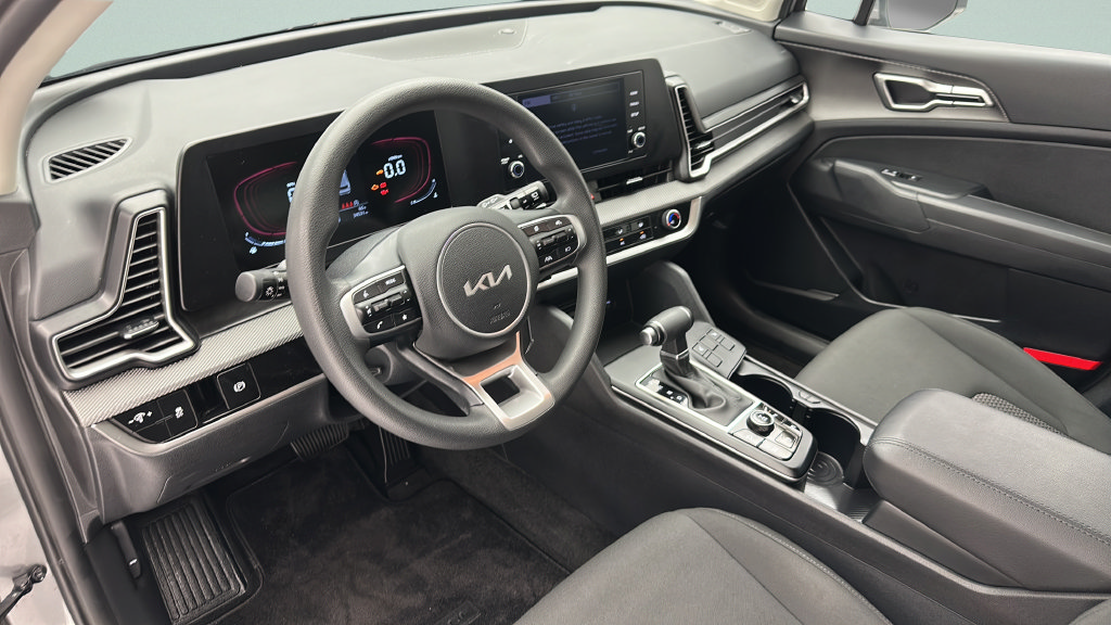 Used 2024 Kia Sportage LX AWD/4WD image 11