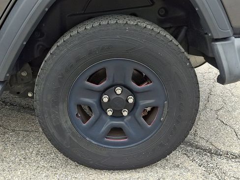 Used 2018 Jeep Wrangler Unlimited Sport AWD/4WD image 28