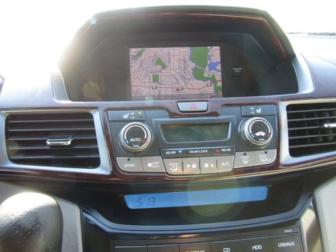 Used 2013 Honda Odyssey EX-L image 26