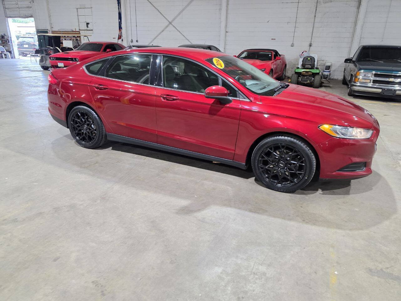 Used 2014 Ford Fusion S FWD image 15