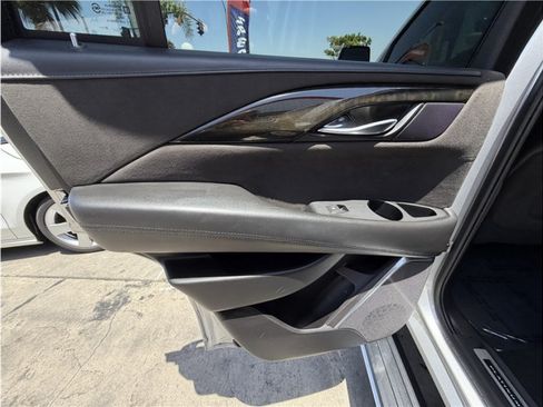 Used 2019 Cadillac Escalade Platinum AWD/4WD image 21