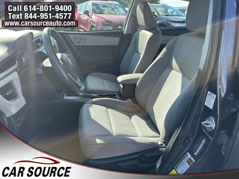 Used 2016 Toyota Corolla LE FWD image 8