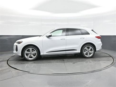 New 2025 Audi Q5 Prestige image 4