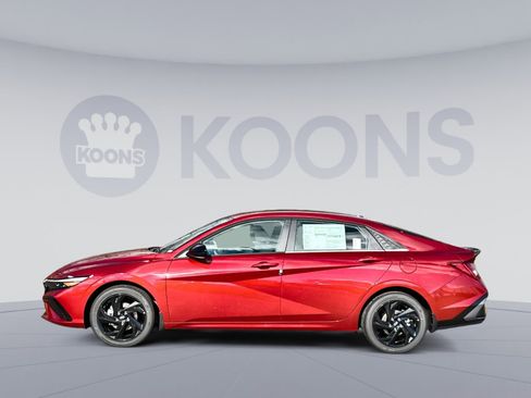 New 2026 Hyundai Elantra SEL Sport image 2