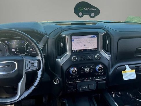 Used 2021 GMC Sierra 1500 Denali w/ Technology Package AWD/4WD image 10