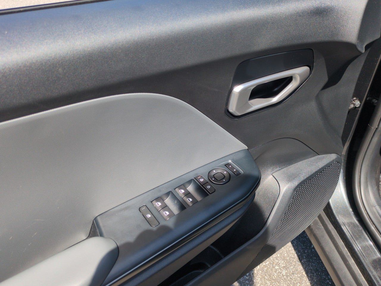 Used 2025 Kia K4 FWD image 12