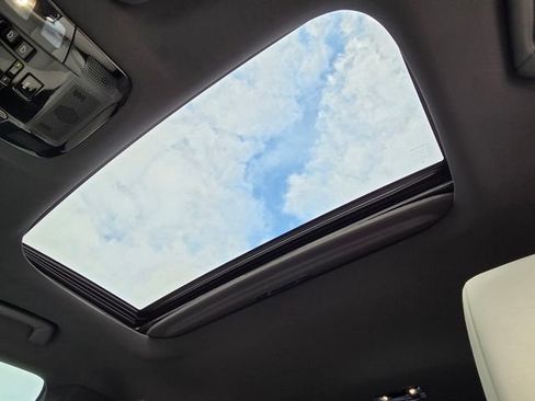 Used 2024 Lexus RX 350 Premium w/ Accessory Package (Z1) image 18