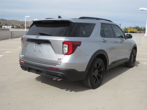 Used 2023 Ford Explorer ST w/ Equipment Group 401A image 5