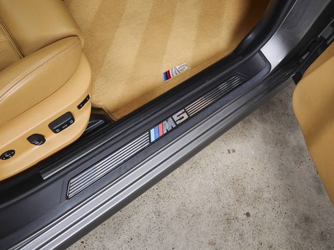 Used 2003 BMW M5 image 80