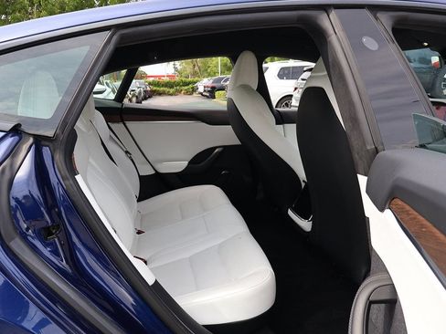 Used 2023 Tesla Model S AWD/4WD image 34