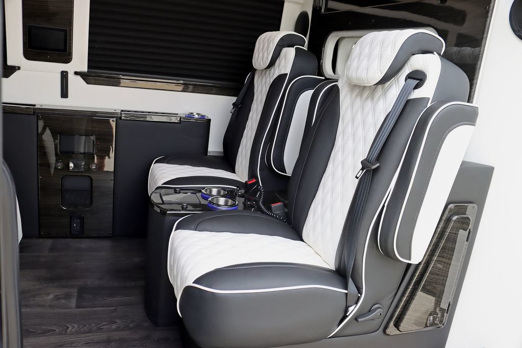 Used 2026 Mercedes-Benz Sprinter 3500 image 33