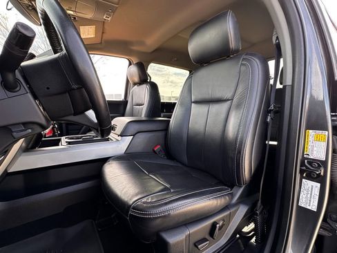 Used 2020 Ford F250 Lariat w/ Lariat Value Package image 6