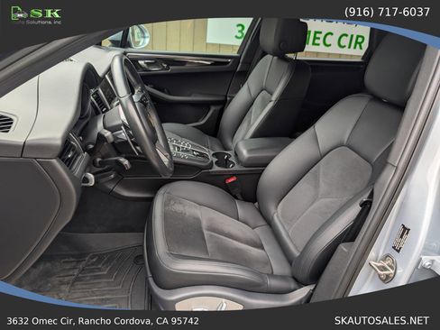 Used 2016 Porsche Macan S image 22