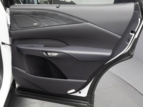 Used 2024 Lexus RX 450h AWD w/ Convenience Package image 30