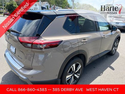 Certified 2025 Nissan Rogue SL w/ SL Premium Package AWD/4WD image 8
