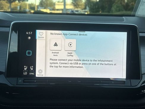 New 2026 Volkswagen Atlas Cross Sport SE image 18