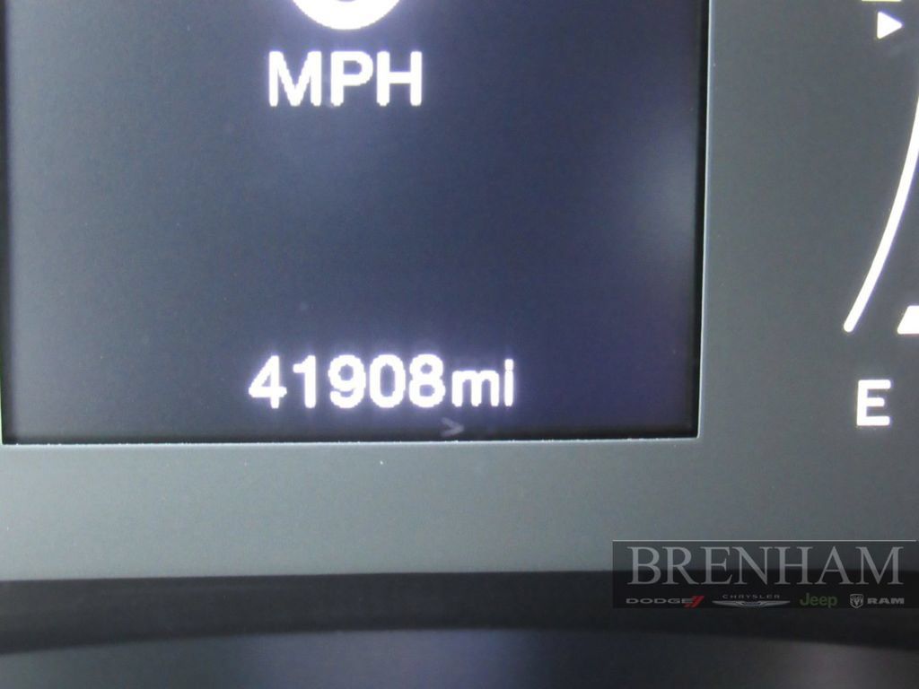 Used 2023 Jeep Renegade Latitude AWD/4WD image 21