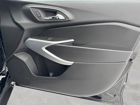 New 2026 Chevrolet Trax LS w/ LS Convenience Package image 9