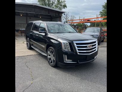 Used 2016 Cadillac Escalade ESV Luxury