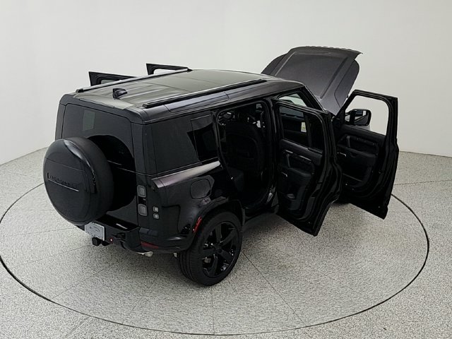 New 2026 Land Rover Defender 110 X-Dynamic SE AWD/4WD image 39