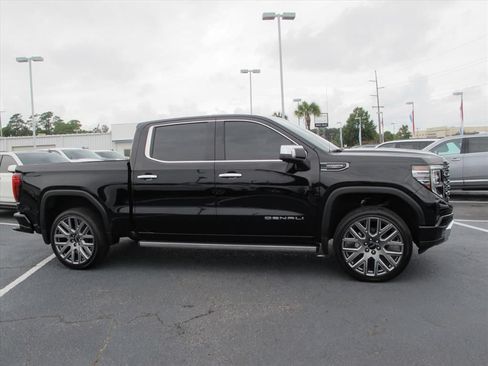 Used 2024 GMC Sierra 1500 Denali Ultimate AWD/4WD image 2