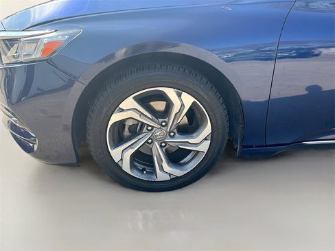 Used 2019 Honda Accord EX image 28