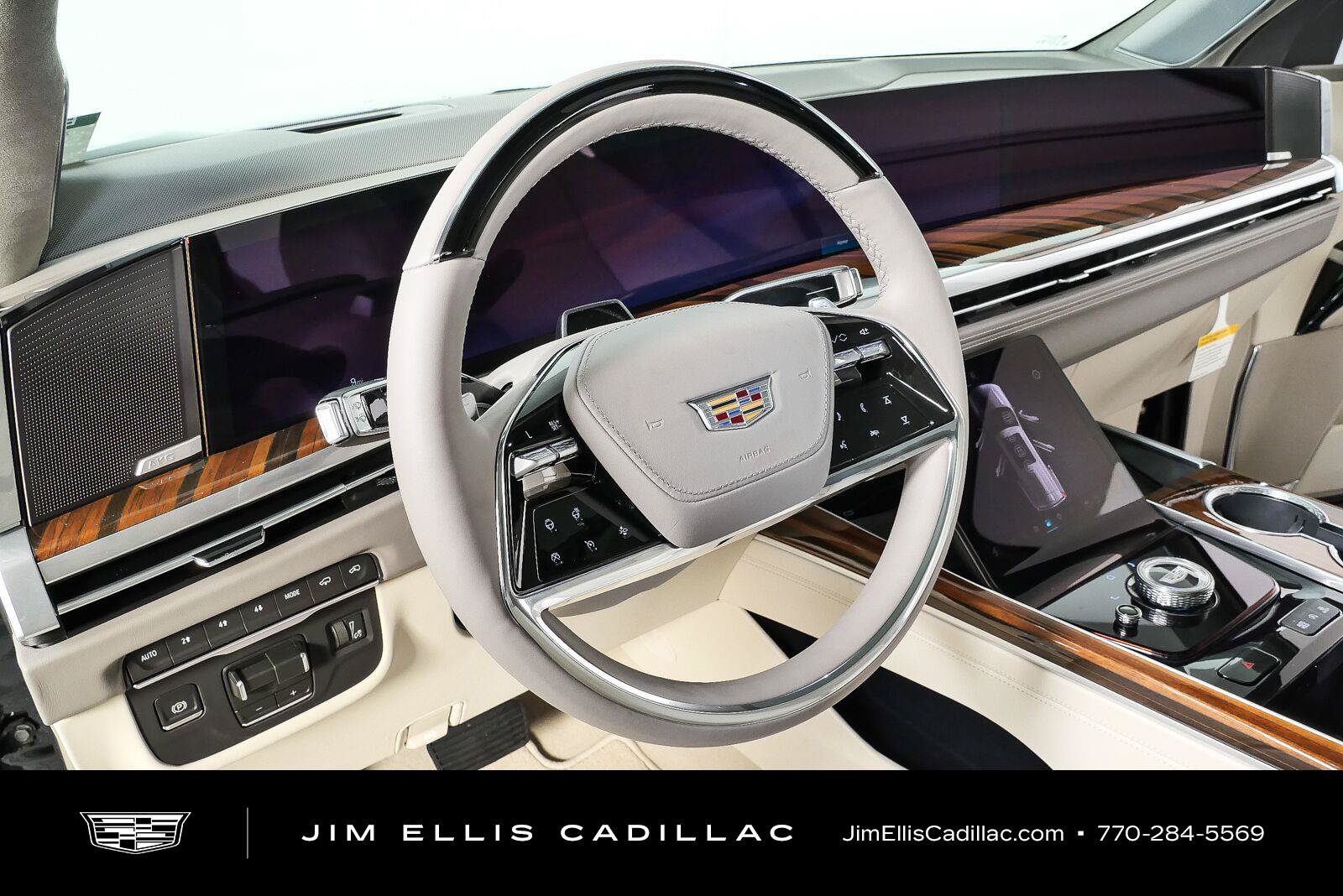 New 2026 Cadillac Escalade Platinum Sport w/ LPO, ONYX Package AWD/4WD image 5