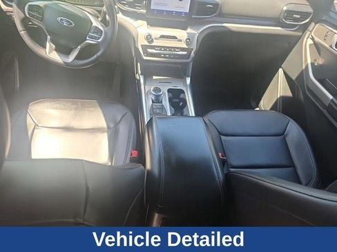 Used 2023 Ford Explorer XLT w/ Equipment Group 202A AWD/4WD image 19
