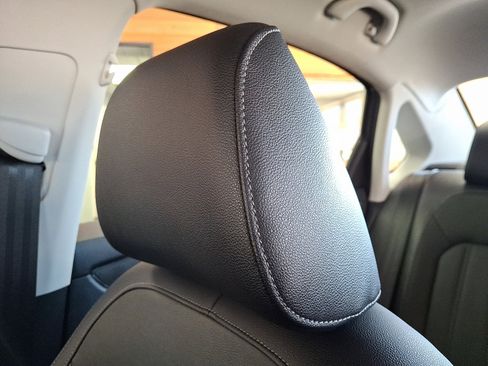 Used 2022 Volkswagen Passat 2.0T image 14