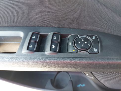 Used 2020 Ford Fusion SE image 30