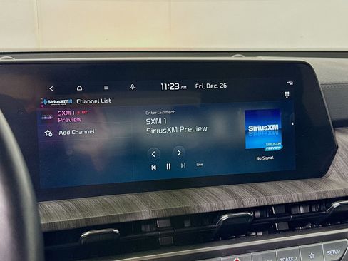 Used 2024 Kia Telluride EX w/ EX Captain's Chair Package image 30