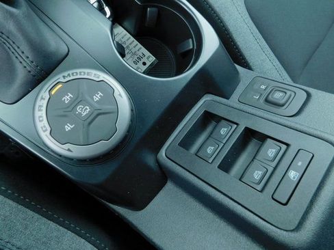 New 2025 Ford Bronco Big Bend image 30