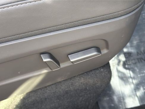 Used 2026 Tesla Model Y Premium image 36