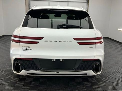 Used 2023 Genesis GV70 2.5T w/ Advanced Package AWD/4WD image 19