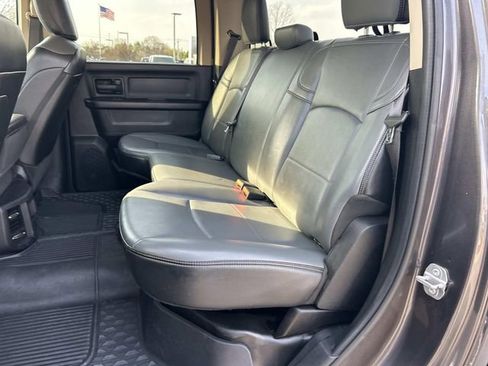 Used 2020 RAM 2500 Tradesman w/ Chrome Appearance Group image 22