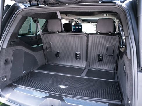 Used 2023 Cadillac Escalade ESV V w/ LPO, ONYX Package AWD/4WD image 54