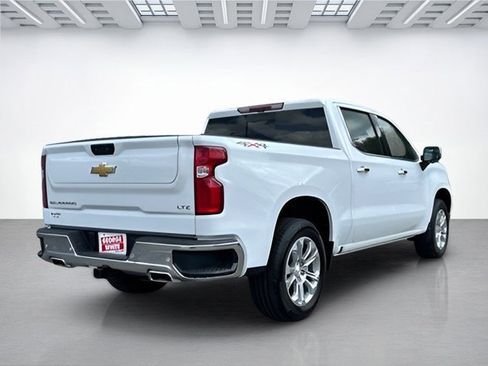 Used 2025 Chevrolet Silverado 1500 LTZ w/ Technology Package image 4