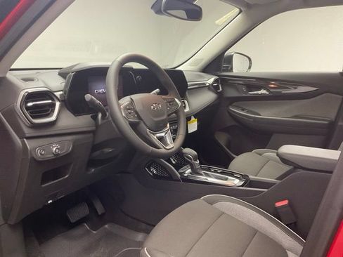 New 2026 Chevrolet TrailBlazer LT w/ Convenience Package FWD image 11