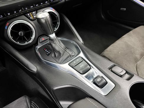 Used 2017 Chevrolet Camaro SS RWD image 26