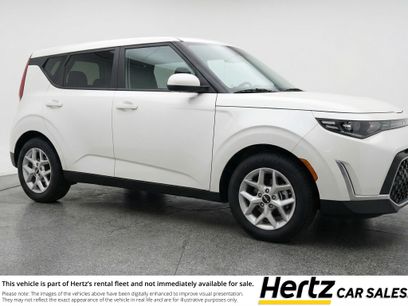 Used 2025 Kia Soul LX w/ LX Technology Package