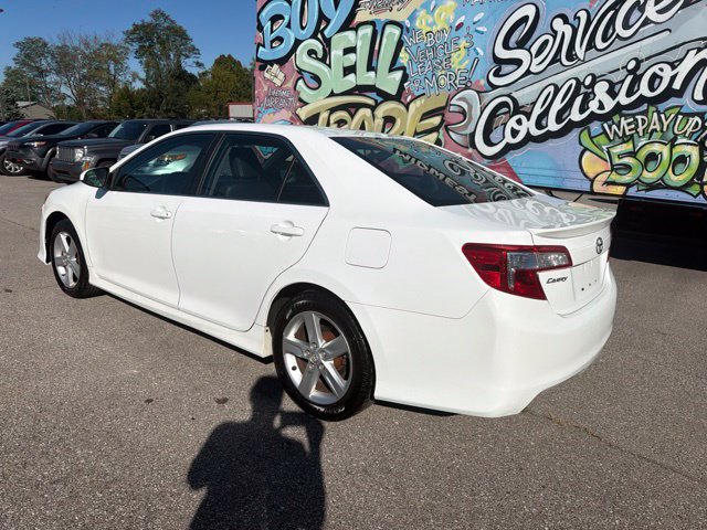 Used 2013 Toyota Camry SE FWD image 4