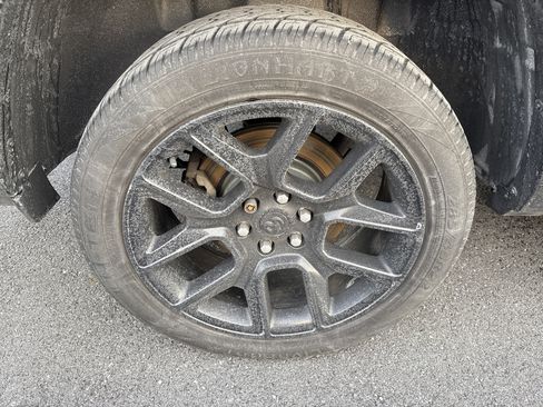 Used 2022 RAM 1500 Laramie image 8