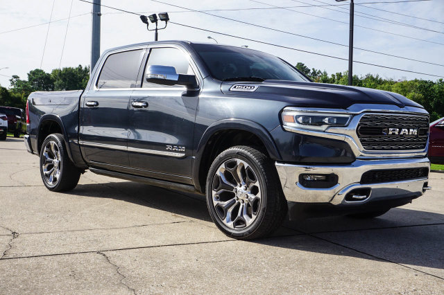 Used 2019 RAM 1500 Limited AWD/4WD image 2