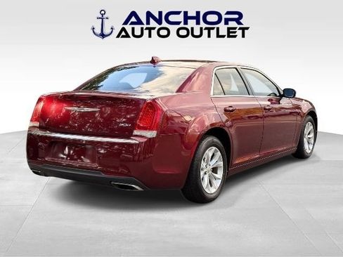 Used 2015 Chrysler 300 Limited w/ 300 Premium Group RWD image 8