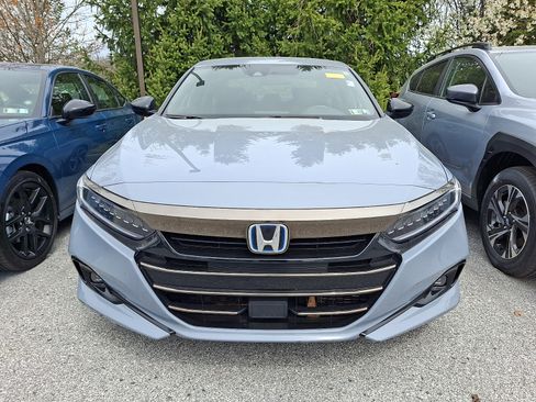 Used 2022 Honda Accord Sport image 2